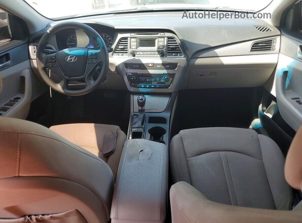 5NPE24AF0HH474104 2017 HYUNDAI SONATA White Вид панелі приладів