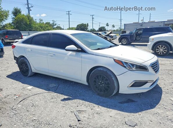 5NPE24AF0HH474104 2017 HYUNDAI SONATA White Передня права чверть