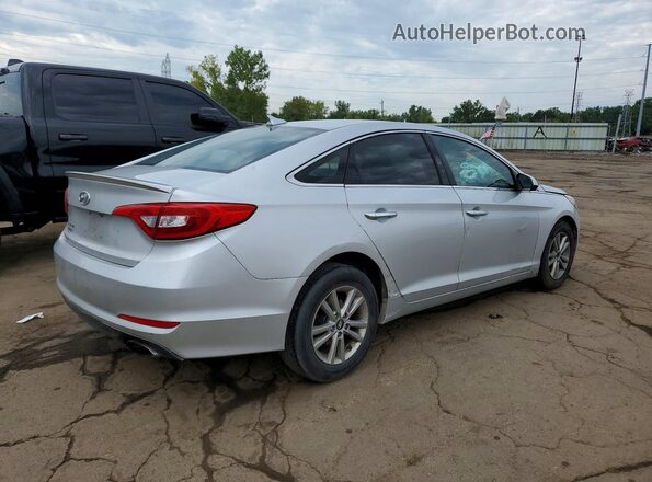 5NPE24AF0HH545818 2017 HYUNDAI SONATA Silver Задня права чверть