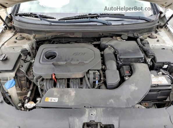 5NPE24AF0HH545818 2017 HYUNDAI SONATA Silver Вид задньої частини салону