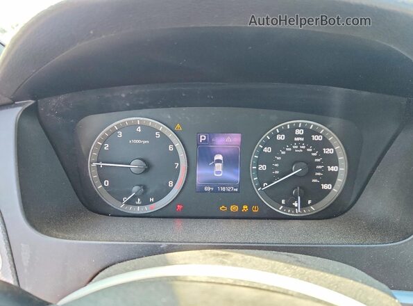 5NPE24AF0HH558780 2017 HYUNDAI SONATA Silver Widok zestawu wskaźników