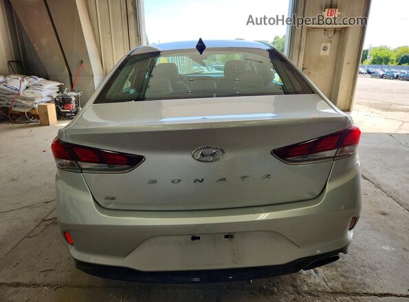 5NPE24AF0JH600175 2018 HYUNDAI SONATA Silver Rear view