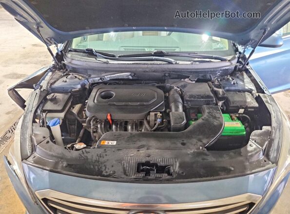 5NPE24AF2HH517745 2017 HYUNDAI SONATA Blue Widok wnętrza z tyłu