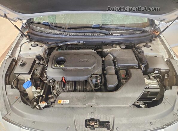 5NPE24AF3GH315320 2016 HYUNDAI SONATA Silver Rear interior view