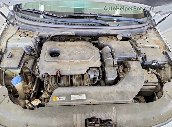 5NPE24AF4HH471223 2017 HYUNDAI SONATA Silver Սալոնի հետևի տեսք