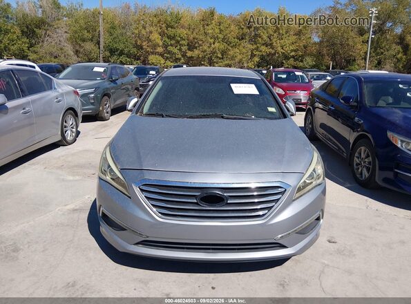 5NPE24AF4HH561049 2017 HYUNDAI SONATA Silver Front view