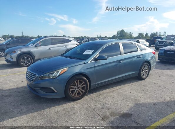 5NPE24AF4HH565960 2017 HYUNDAI SONATA Синий Передняя левая четверть