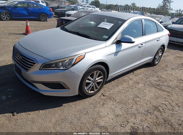 5NPE24AF5GH263494 2016 HYUNDAI SONATA Серебряный Передняя левая четверть