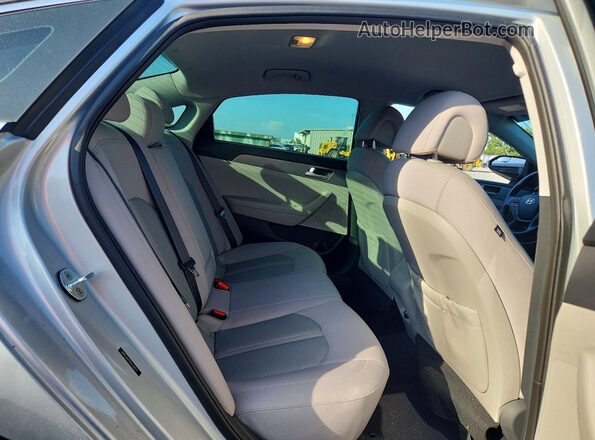 5NPE24AF5GH336671 2016 HYUNDAI SONATA Серебряный Вид задних сидений