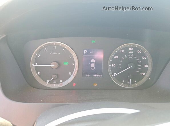 5NPE24AF5HH448890 2017 HYUNDAI SONATA Red Vista del cuadro de instrumentos