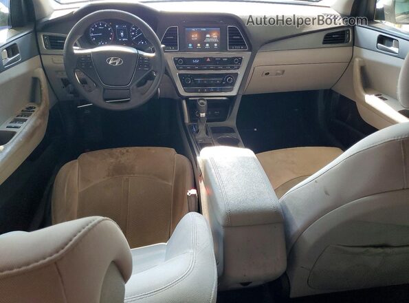 5NPE24AF5HH448999 2017 HYUNDAI SONATA Silver Вид панелі приладів
