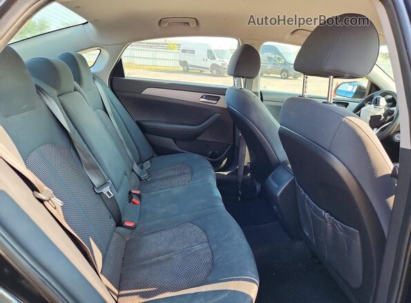 5NPE24AF5JH726970 2018 HYUNDAI SONATA Black Հետևի նստատեղերի տեսք