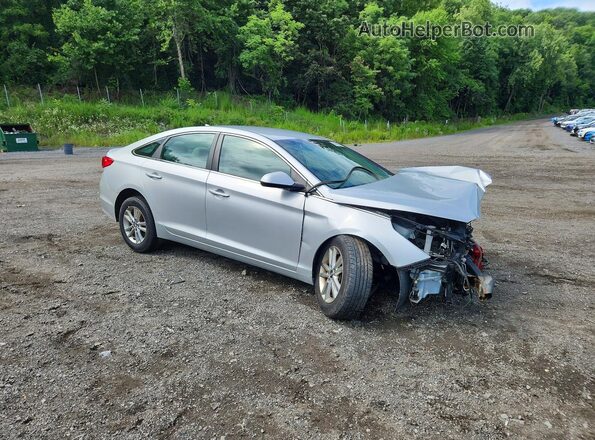 5NPE24AF7HH517210 2017 HYUNDAI SONATA Silver Przód prawy