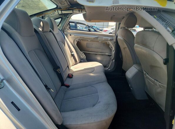 5NPE24AF7KH800956 2019 HYUNDAI SONATA Silver Vista de los asientos traseros