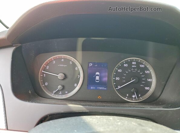 5NPE24AF8HH477364 2017 HYUNDAI SONATA White ხელსაწყოთა პანელის ხედი