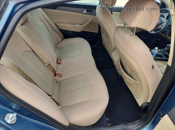 5NPE24AF8HH490583 2017 HYUNDAI SONATA Blue უკანა სავარძლების ხედი