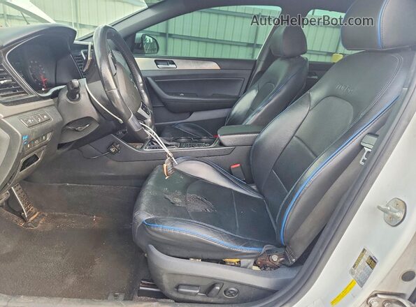 5NPE34AB0KH745602 2019 HYUNDAI SONATA Белый Вид салона спереди