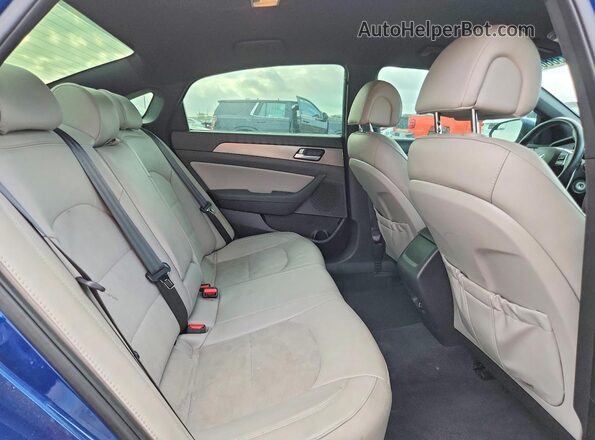 5NPE34AB8HH558178 2017 HYUNDAI SONATA Blue Widok tylnych siedzeń