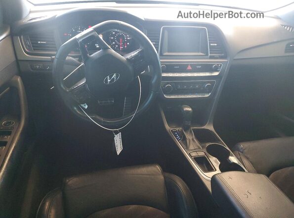 5NPE34AF2JH689616 2018 HYUNDAI SONATA Black Widok deski rozdzielczej
