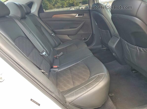 5NPE34AF3HH472862 2017 HYUNDAI SONATA White Widok tylnych siedzeń