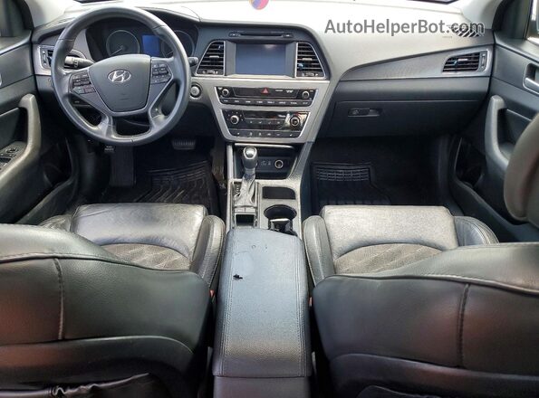 5NPE34AF3HH472862 2017 HYUNDAI SONATA White Widok deski rozdzielczej