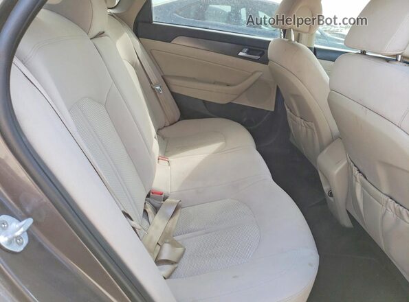 5NPE34AF3HH475485 2017 HYUNDAI SONATA Gray Widok tylnych siedzeń
