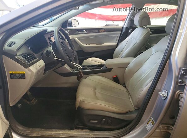 5NPE34AF4HH463328 2017 HYUNDAI SONATA Silver Front interior view