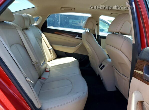 5NPE34AF4HH510065 2017 HYUNDAI SONATA Red Widok tylnych siedzeń