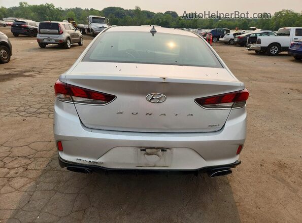 5NPE34AF4JH716900 2018 HYUNDAI SONATA Silver Vista trasera