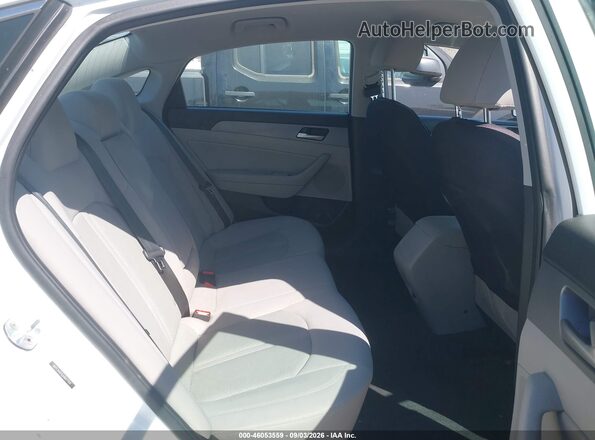 5NPE34AF6JH667764 2018 HYUNDAI SONATA White Vista de la etiqueta del VIN