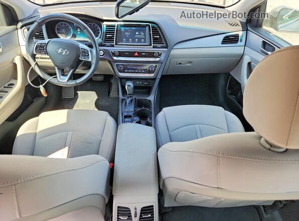 5NPE34AF6KH773424 2019 HYUNDAI SONATA Silver წინა პანელის ხედი