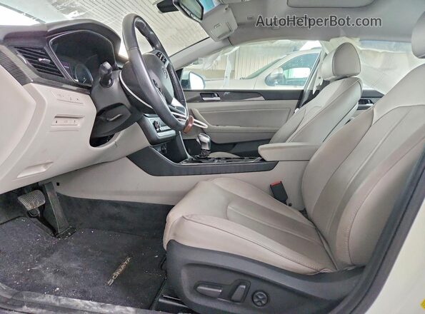 5NPE34AF7KH793018 2019 HYUNDAI SONATA White წინა სალონის ხედი