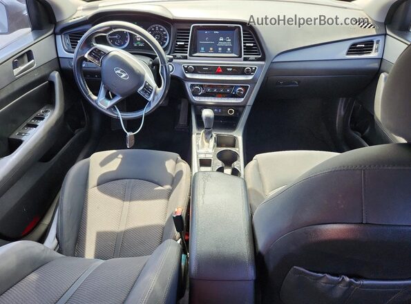 5NPE34AF8JH621482 2018 HYUNDAI SONATA Charcoal Vista del salpicadero