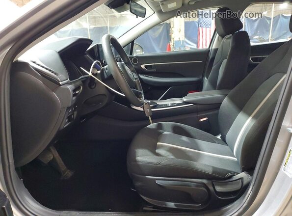 5NPEG4JA3MH076532 2021 HYUNDAI SONATA Silver Սալոնի դիմացի տեսք