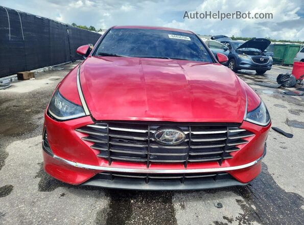 5NPEG4JA6MH118580 2021 HYUNDAI SONATA Красный Вид спереди