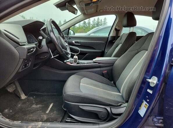 5NPEG4JAXMH093425 2021 HYUNDAI SONATA Синий Вид салона спереди