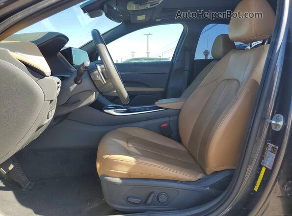 5NPEH4J2XLH024562 2020 HYUNDAI SONATA Charcoal Widok wnętrza z przodu