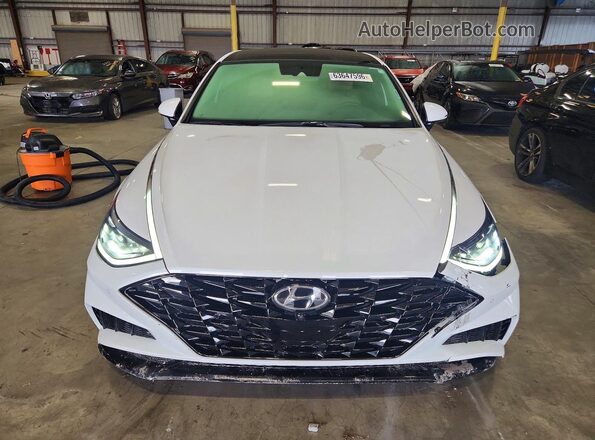 5NPEH4J2XMH075948 2021 HYUNDAI SONATA White Դիմացի տեսք