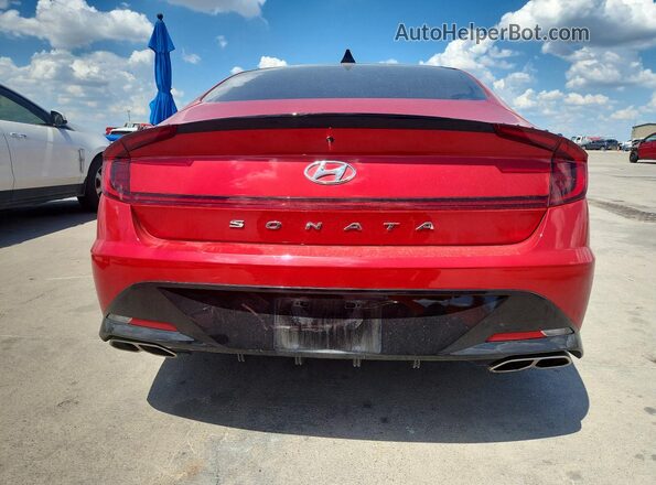 5NPEK4JC0NH149227 2022 HYUNDAI SONATA Red Widok z tyłu