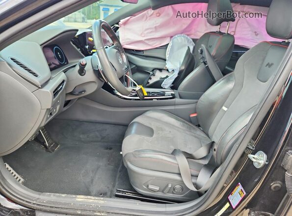 5NPEK4JC9MH130111 2021 HYUNDAI SONATA Черный Вид салона спереди