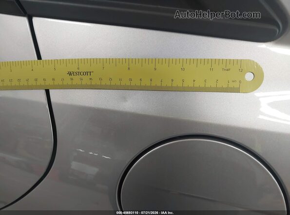 5NPLL4AG0MH047819 2021 HYUNDAI ELANTRA Silver Вид спереду
