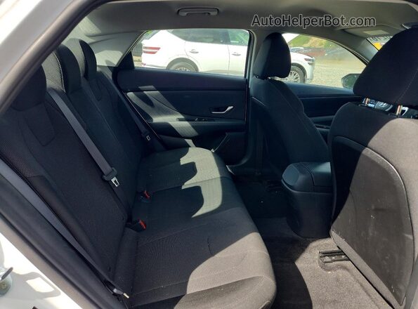 5NPLL4AG2MH014403 2021 HYUNDAI ELANTRA Белый Вид задних сидений