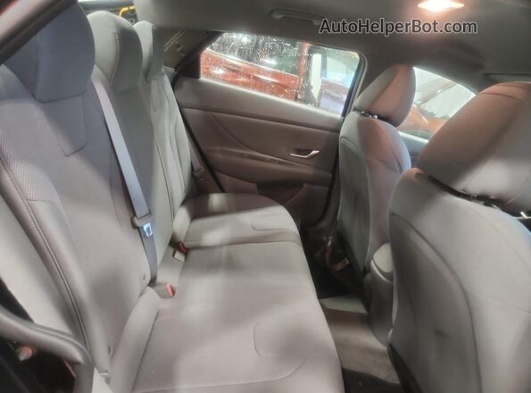 5NPLL4AG2PH117194 2023 HYUNDAI ELANTRA Black Rear seats view