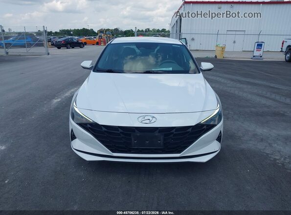 5NPLL4AG6MH049641 2021 HYUNDAI ELANTRA Белый Вид щитка приборов