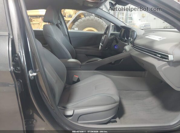 5NPLL4AG7MH049826 2021 HYUNDAI ELANTRA Серый Вид салона спереди