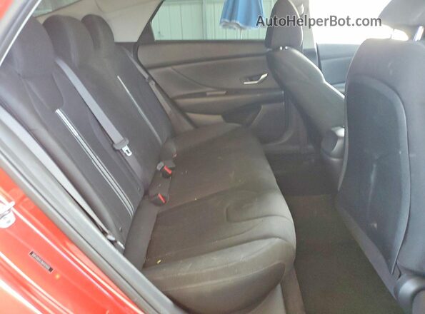 5NPLM4AG1MH025065 2021 HYUNDAI ELANTRA Red Հետևի նստատեղերի տեսք