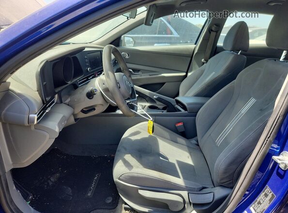 5NPLM4AG1PH102067 2023 HYUNDAI ELANTRA Blue Вид салону спереду