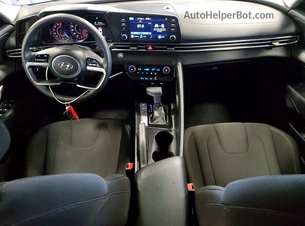 5NPLM4AG3NH071319 2022 HYUNDAI ELANTRA Blue Вид панелі приладів