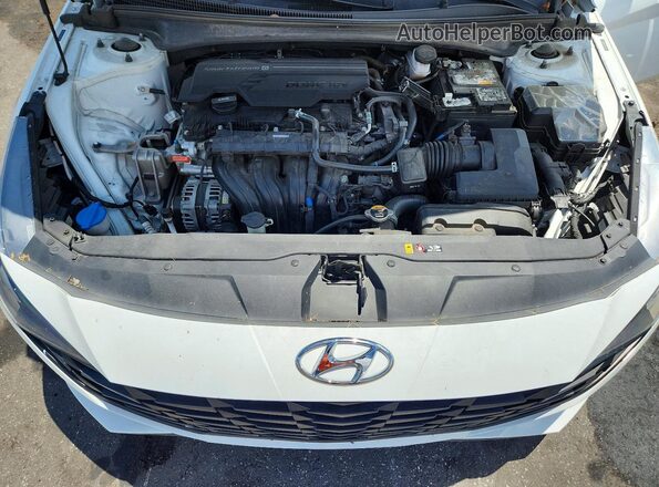 5NPLM4AG4MH025822 2021 HYUNDAI ELANTRA White Սալոնի հետևի տեսք