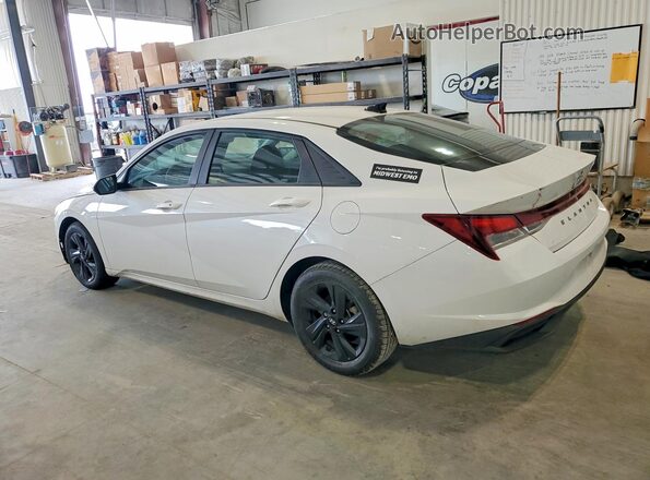 5NPLM4AG7NH078497 2022 HYUNDAI ELANTRA Белый Задняя левая четверть